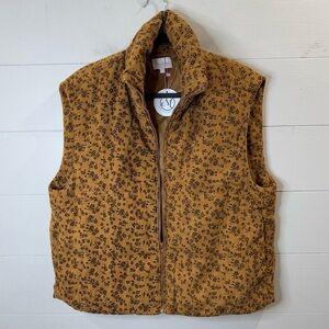 Entro | New With Tags The Hillary Vest Floral Puffer Size Small